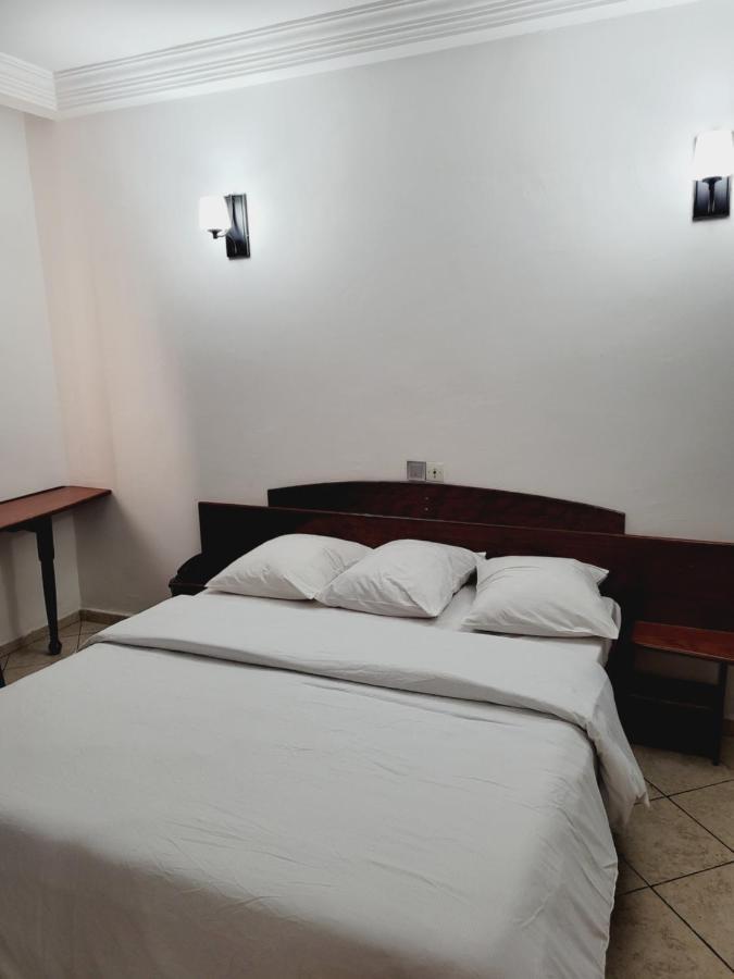 Hotel Altitel Bafoussam Exterior foto