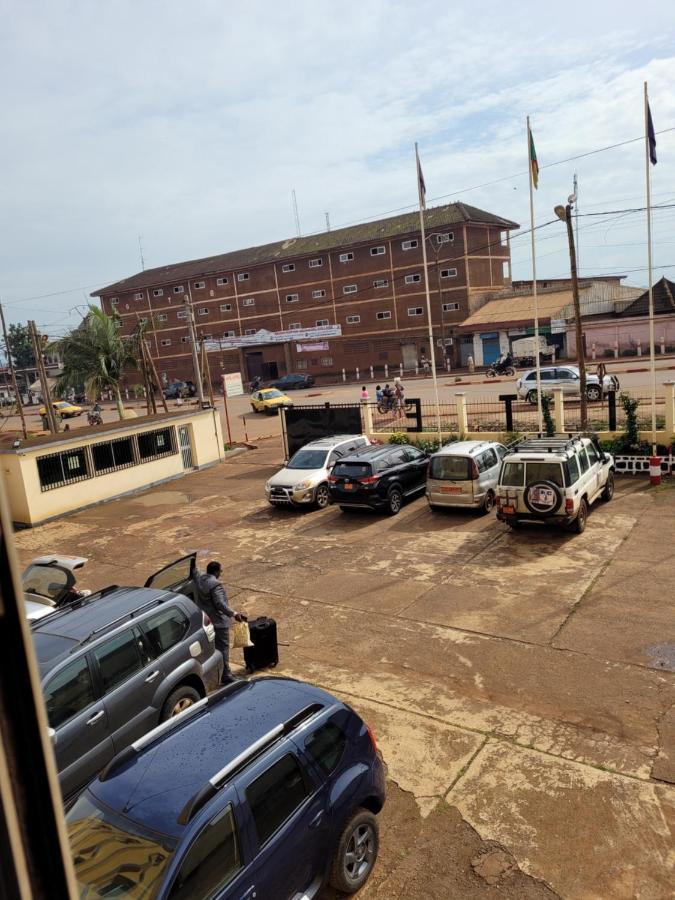 Hotel Altitel Bafoussam Exterior foto